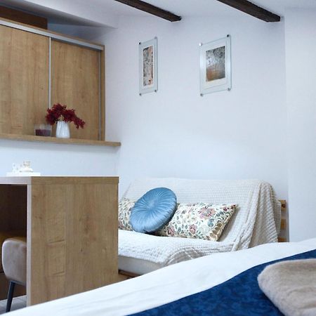 Piranum Guesthouse With Terrace Экстерьер фото